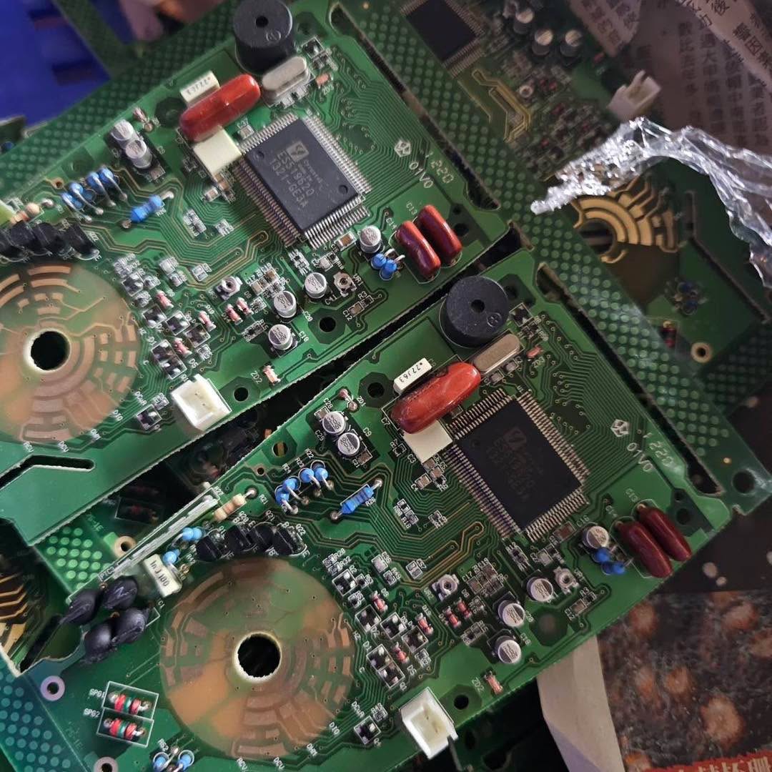 舊PCB別浪費！德來速您的環保小幫手，輕鬆處理電子垃圾